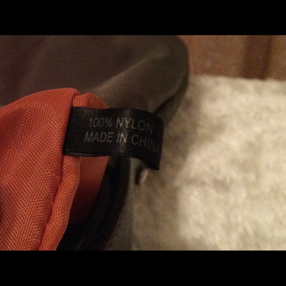 KENNETH COLE REACTION HOBO BAG - Picture 7 of 10